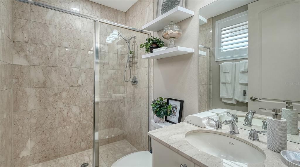 En Renta: $5,500 (2 camas, 2 baños, 2280 Pies cuadrados)