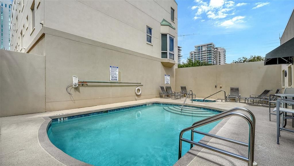 En Renta: $5,500 (2 camas, 2 baños, 2280 Pies cuadrados)