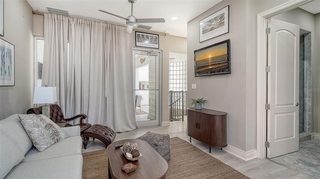 En Renta: $5,500 (2 camas, 2 baños, 2280 Pies cuadrados)