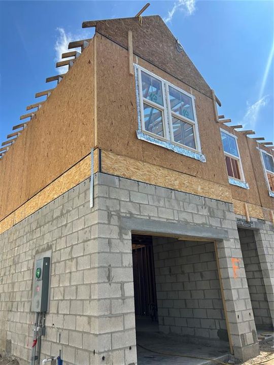 For Sale: $329,990 (3 beds, 2 baths, 1674 Square Feet)