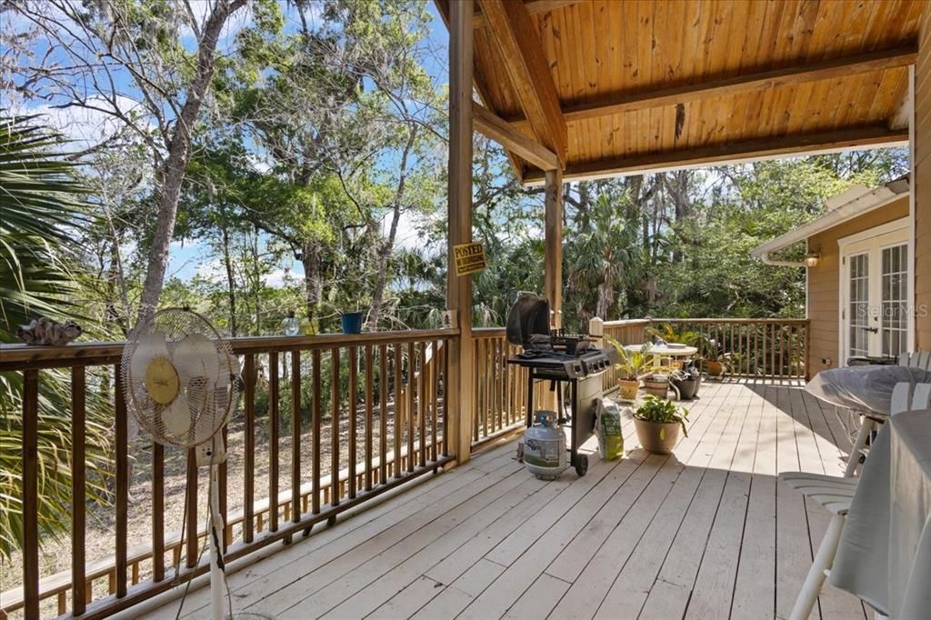 For Sale: $675,000 (2 beds, 2 baths, 2296 Square Feet)