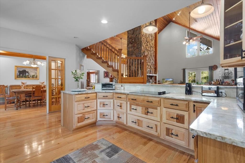 For Sale: $675,000 (2 beds, 2 baths, 2296 Square Feet)