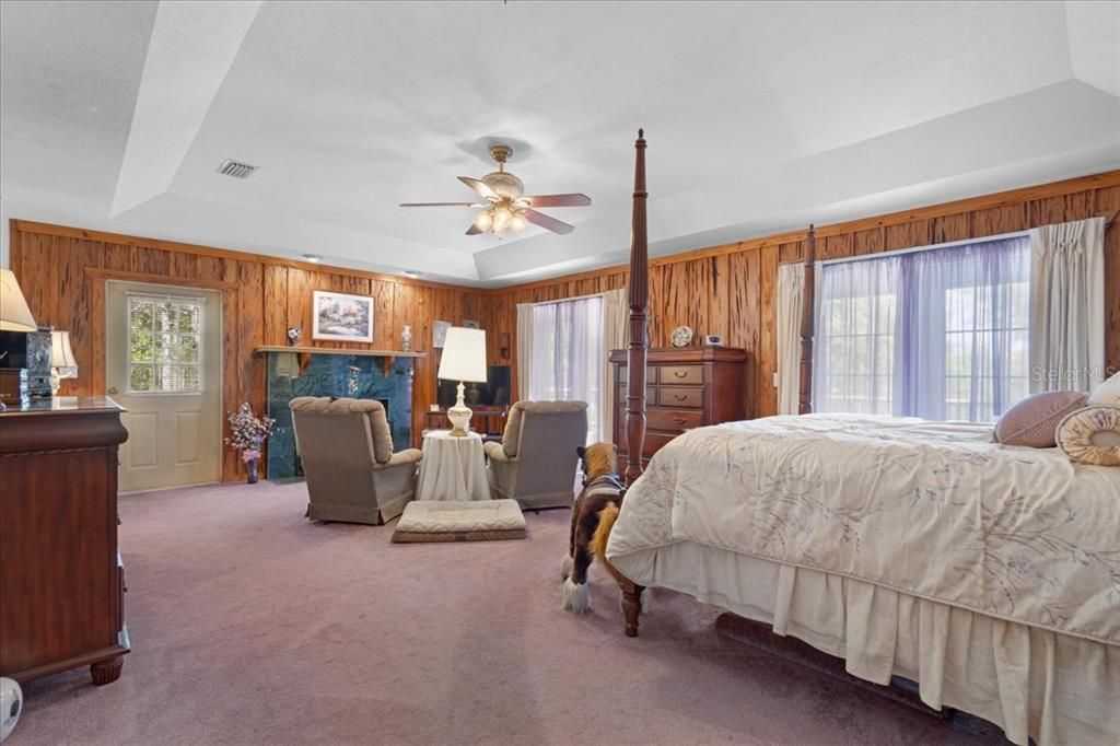 For Sale: $675,000 (2 beds, 2 baths, 2296 Square Feet)