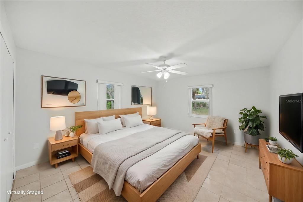 Activo con contrato: $300,000 (3 camas, 2 baños, 1608 Pies cuadrados)