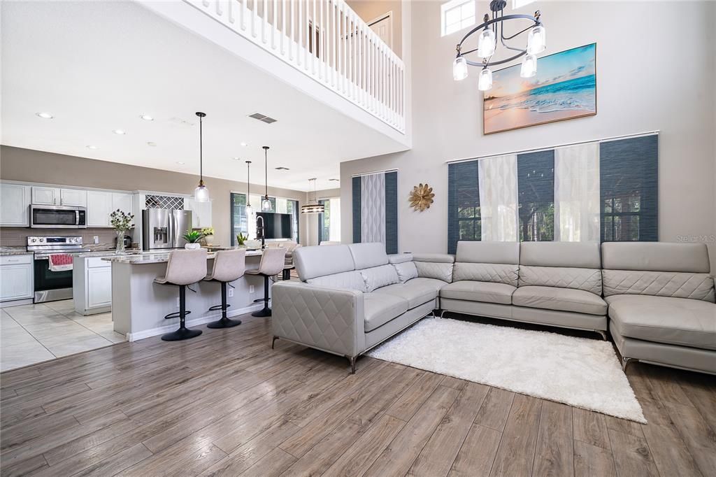 Activo con contrato: $469,995 (4 camas, 2 baños, 2184 Pies cuadrados)