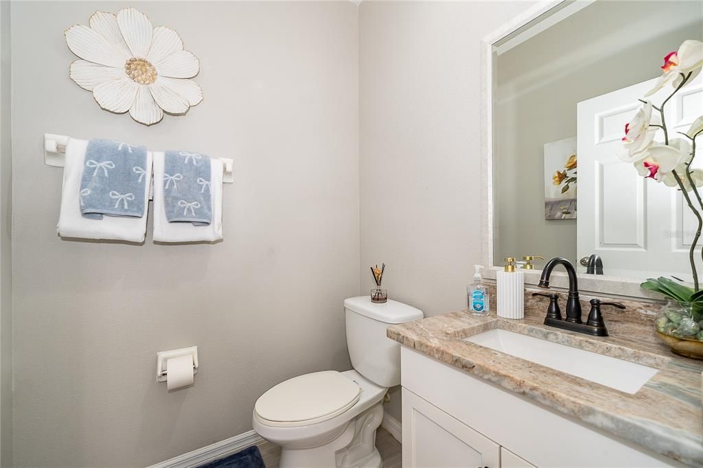 Activo con contrato: $469,995 (4 camas, 2 baños, 2184 Pies cuadrados)