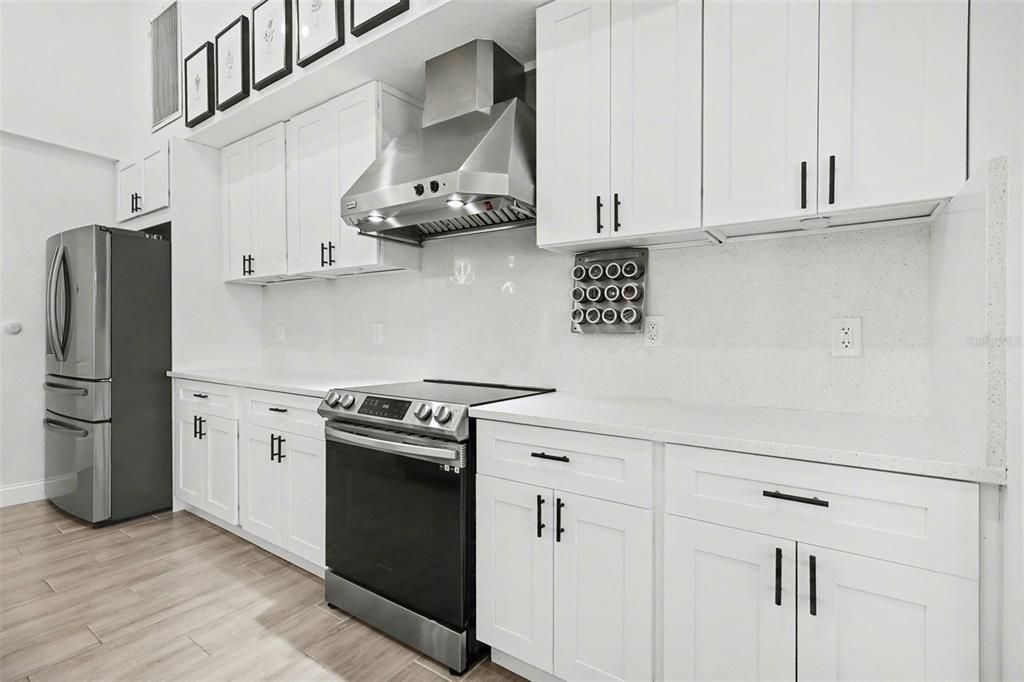 En Venta: $560,000 (3 camas, 2 baños, 2007 Pies cuadrados)