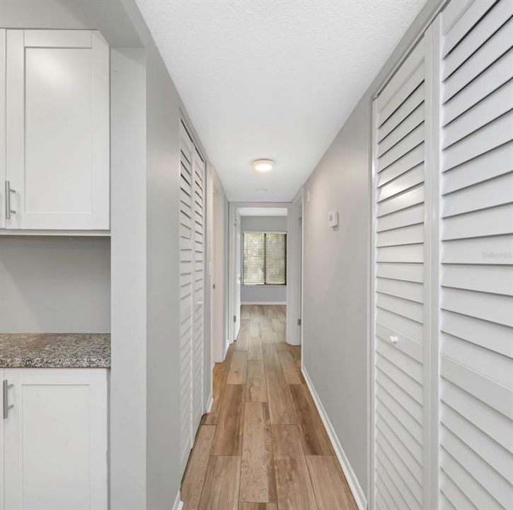 На продажу: $174,900 (2 спален, 2 ванн, 979 Квадратных фут)