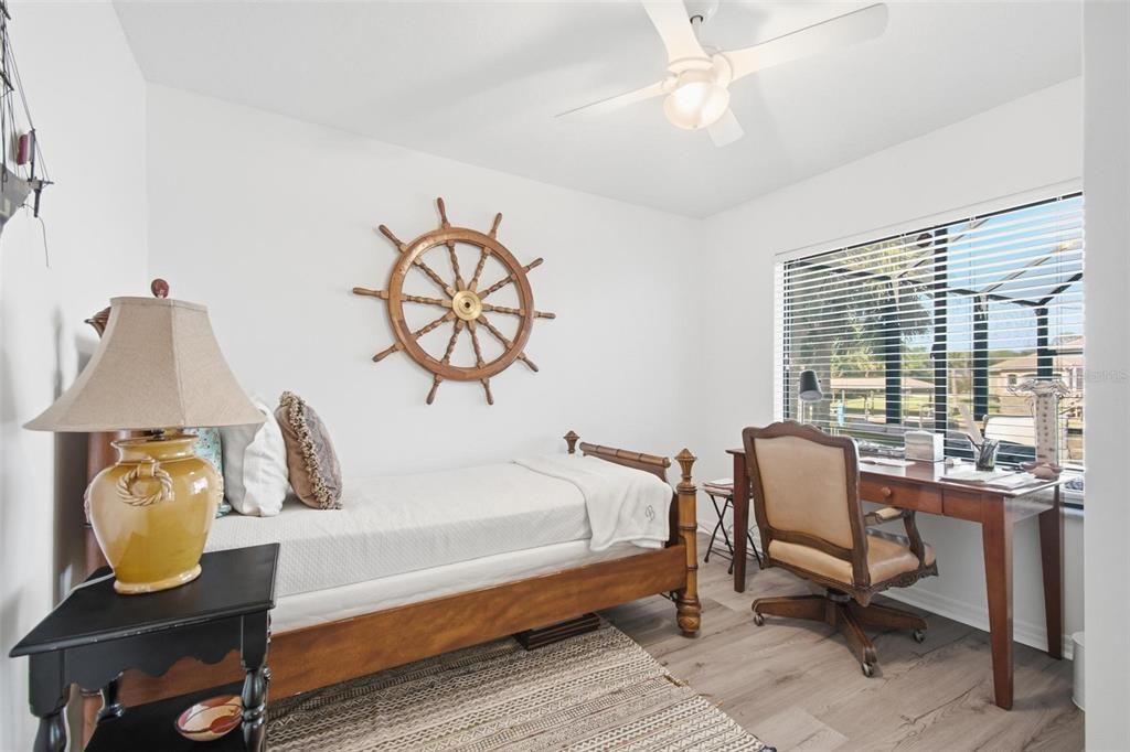 Activo con contrato: $749,000 (4 camas, 2 baños, 2084 Pies cuadrados)