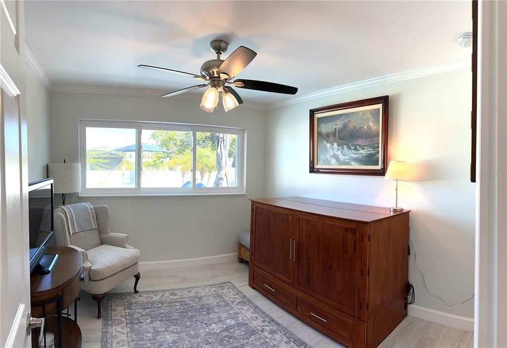 Active With Contract: $350,000 (3 beds, 3 baths, 1878 Square Feet)