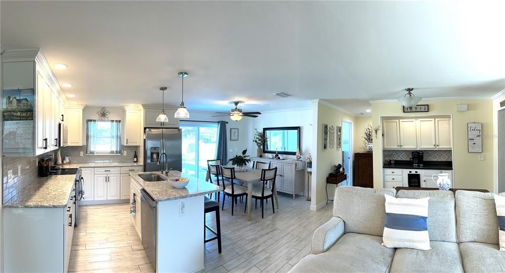 Active With Contract: $350,000 (3 beds, 3 baths, 1878 Square Feet)
