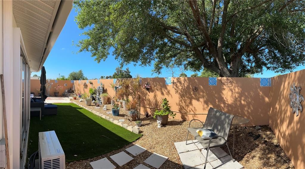 Active With Contract: $350,000 (3 beds, 3 baths, 1878 Square Feet)