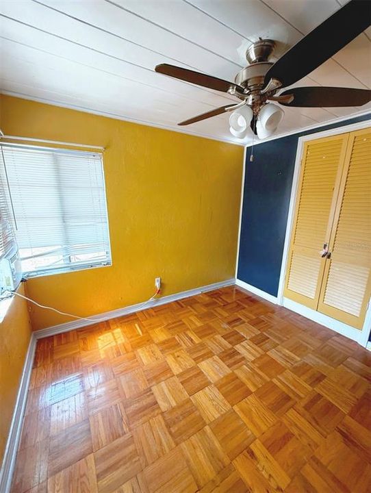 Activo con contrato: $145,000 (2 camas, 1 baños, 945 Pies cuadrados)