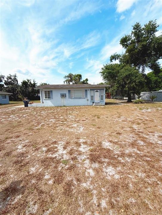 Activo con contrato: $145,000 (2 camas, 1 baños, 945 Pies cuadrados)