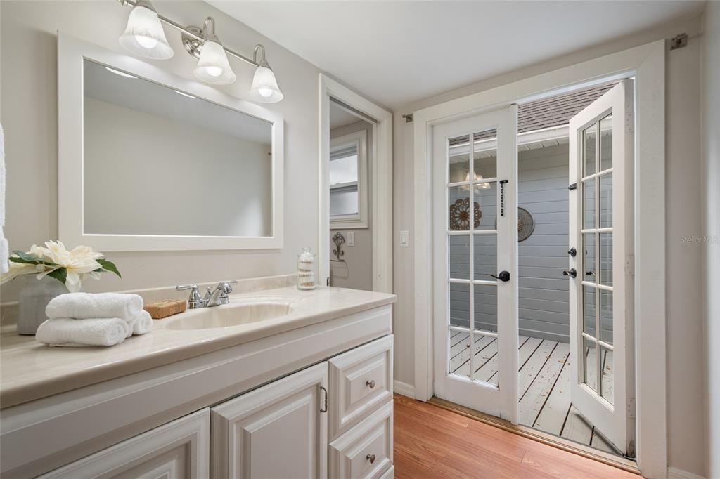 Active With Contract: $792,500 (3 beds, 2 baths, 1664 Square Feet)