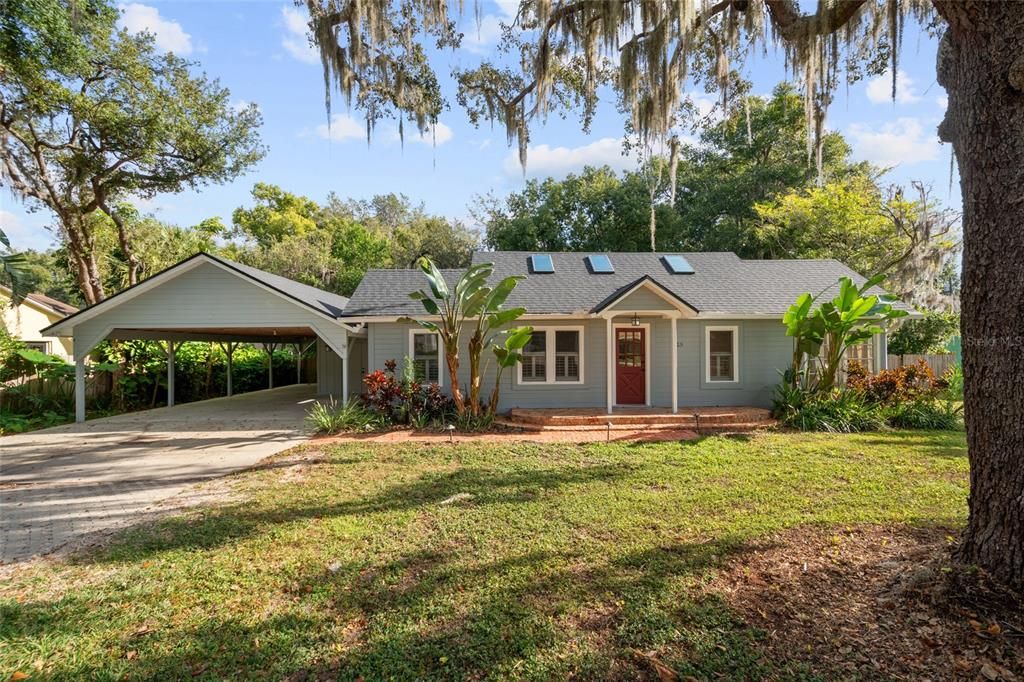 Active With Contract: $792,500 (3 beds, 2 baths, 1664 Square Feet)