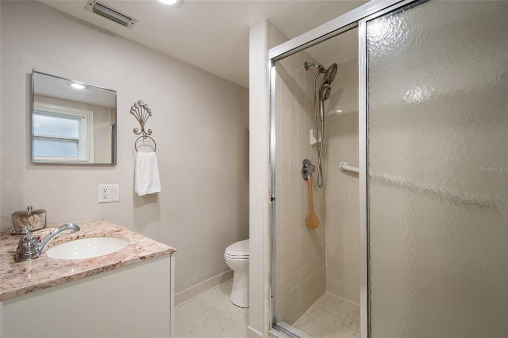 Active With Contract: $792,500 (3 beds, 2 baths, 1664 Square Feet)