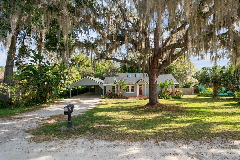 Active With Contract: $792,500 (3 beds, 2 baths, 1664 Square Feet)