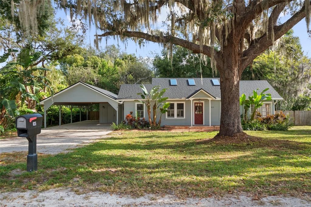 Active With Contract: $792,500 (3 beds, 2 baths, 1664 Square Feet)