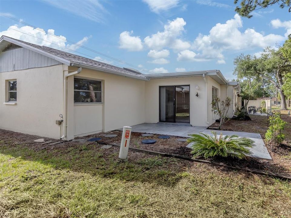 Activo con contrato: $164,900 (2 camas, 2 baños, 1345 Pies cuadrados)
