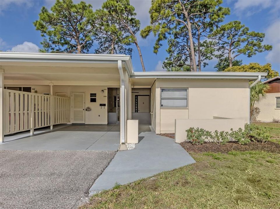 Activo con contrato: $164,900 (2 camas, 2 baños, 1345 Pies cuadrados)