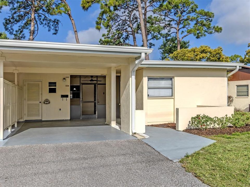 Activo con contrato: $164,900 (2 camas, 2 baños, 1345 Pies cuadrados)