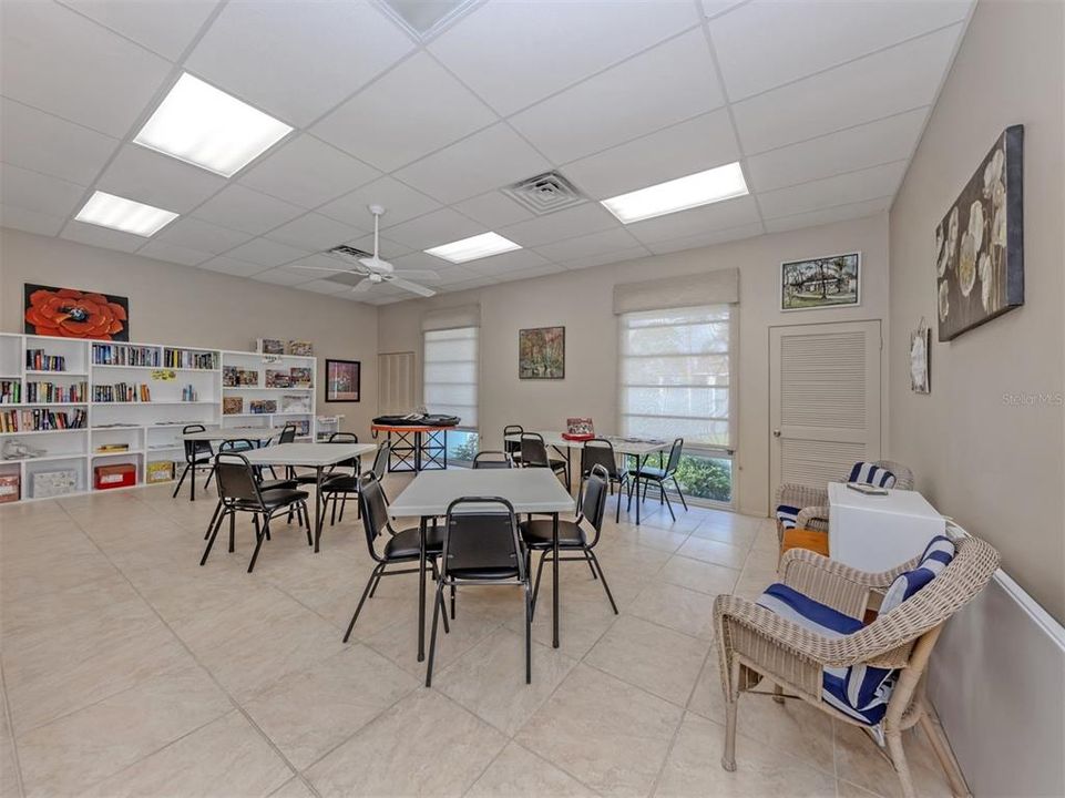 Activo con contrato: $164,900 (2 camas, 2 baños, 1345 Pies cuadrados)