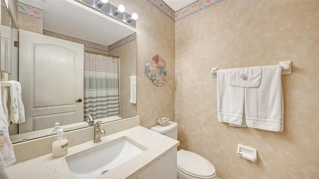 En Venta: $255,000 (2 camas, 2 baños, 1106 Pies cuadrados)