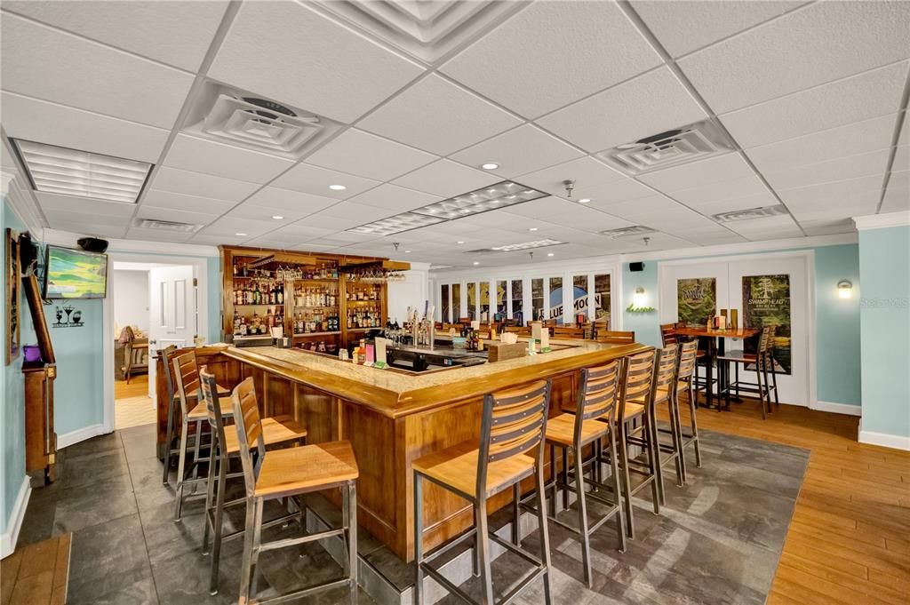 Activo con contrato: $350,900 (3 camas, 2 baños, 2298 Pies cuadrados)
