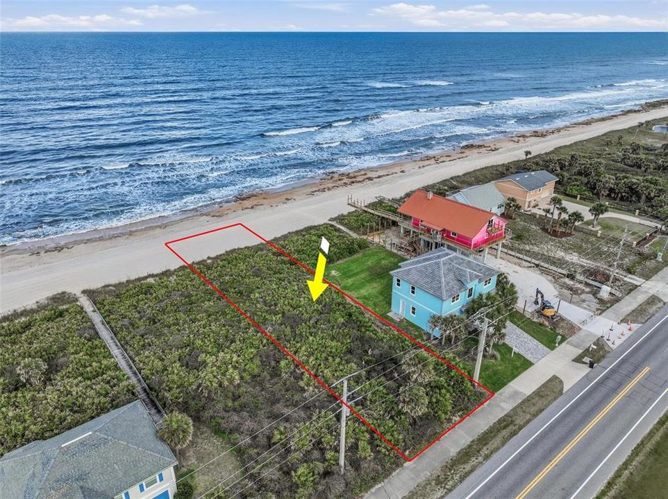 En Venta: $850,000 (0.33 acres)