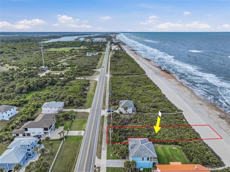 En Venta: $850,000 (0.33 acres)