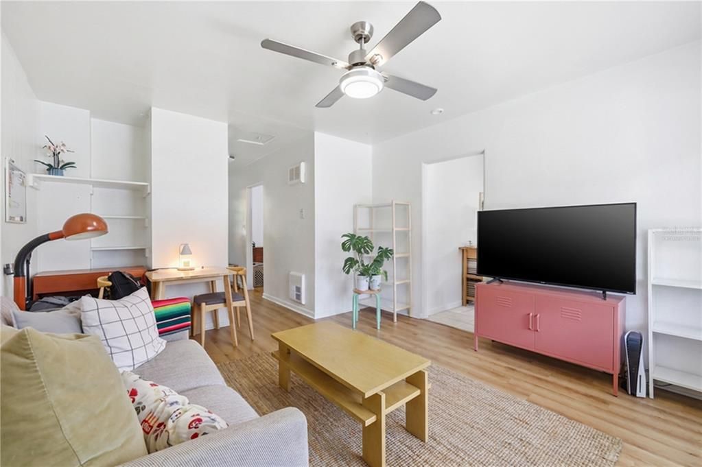 En Venta: $449,000 (2 camas, 0 baños, 1092 Pies cuadrados)