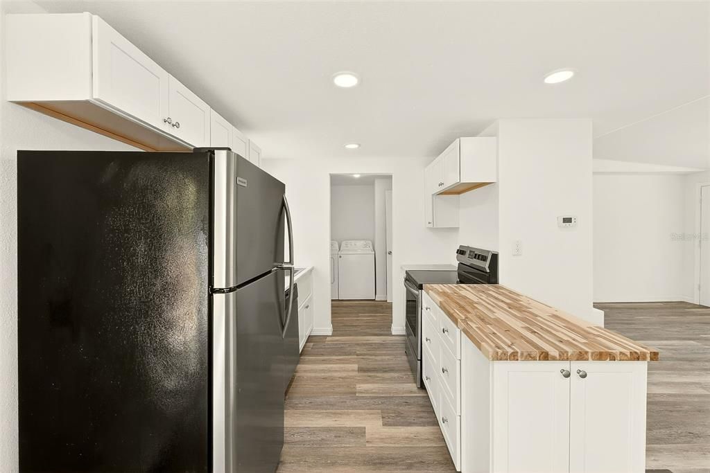 Activo con contrato: $265,200 (3 camas, 2 baños, 1248 Pies cuadrados)