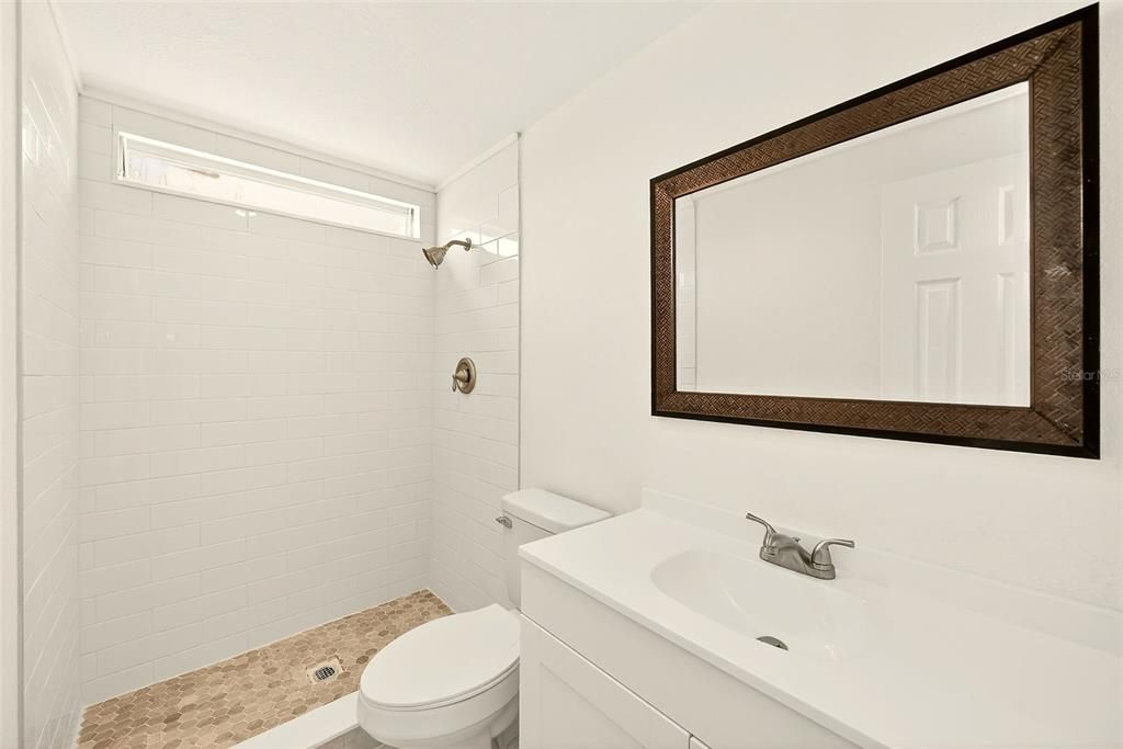 Activo con contrato: $265,200 (3 camas, 2 baños, 1248 Pies cuadrados)