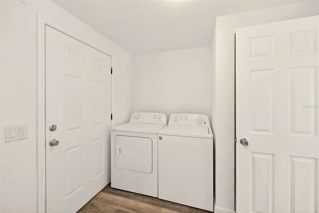 Activo con contrato: $265,200 (3 camas, 2 baños, 1248 Pies cuadrados)