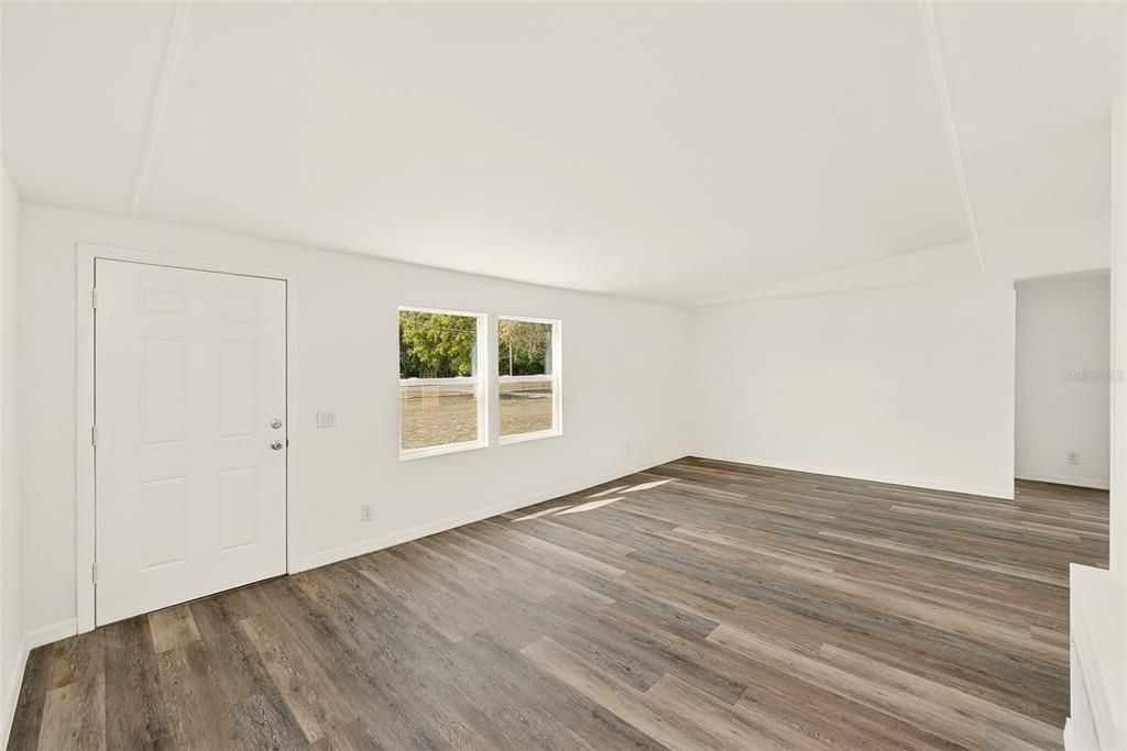 Activo con contrato: $265,200 (3 camas, 2 baños, 1248 Pies cuadrados)