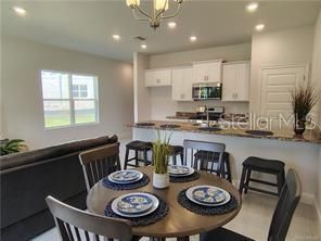 待售: $224,500 (2 贝兹, 2 浴室, 1521 平方英尺)