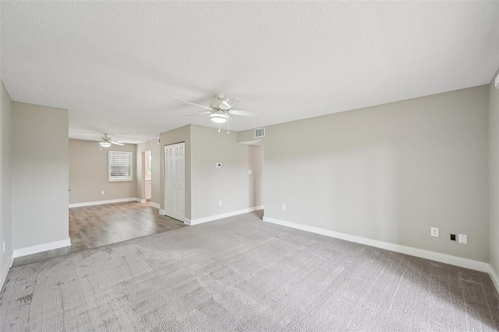 En Venta: $149,000 (2 camas, 1 baños, 925 Pies cuadrados)