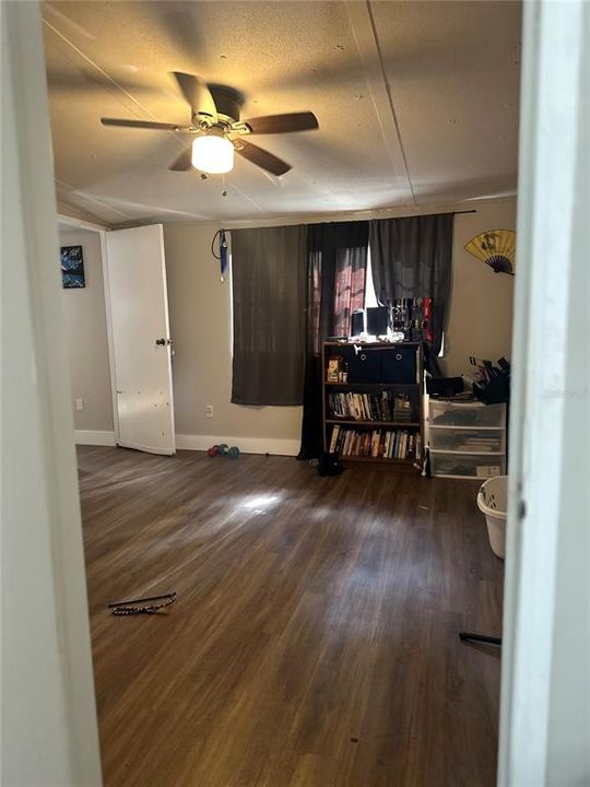 En Venta: $220,000 (3 camas, 2 baños, 1144 Pies cuadrados)