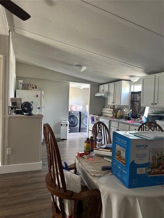 En Venta: $220,000 (3 camas, 2 baños, 1144 Pies cuadrados)
