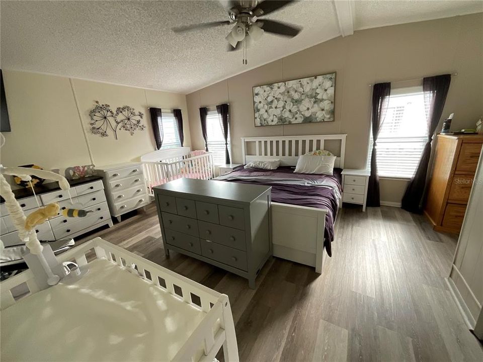 Active With Contract: $168,000 (2 beds, 2 baths, 1248 Square Feet)