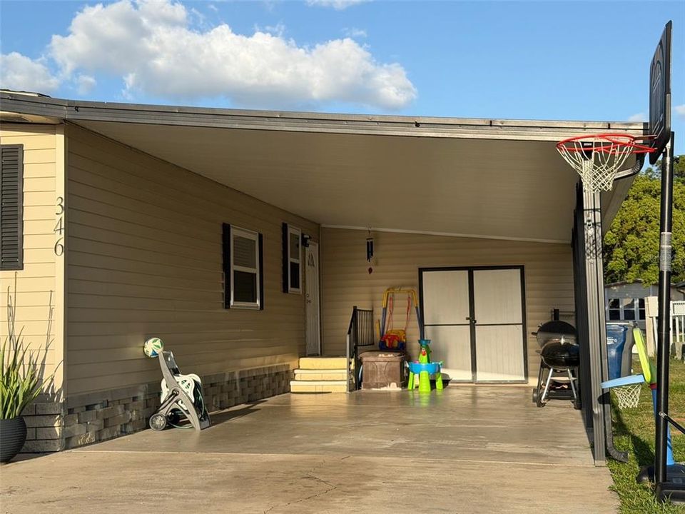 Active With Contract: $168,000 (2 beds, 2 baths, 1248 Square Feet)