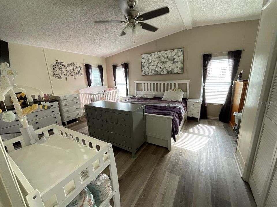 Active With Contract: $168,000 (2 beds, 2 baths, 1248 Square Feet)