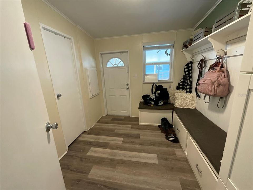 Active With Contract: $168,000 (2 beds, 2 baths, 1248 Square Feet)