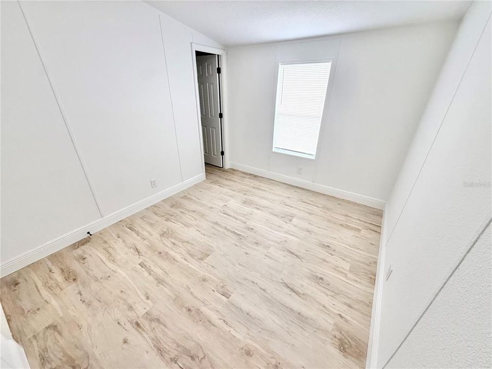 合同活跃: $229,900 (3 贝兹, 2 浴室, 1344 平方英尺)