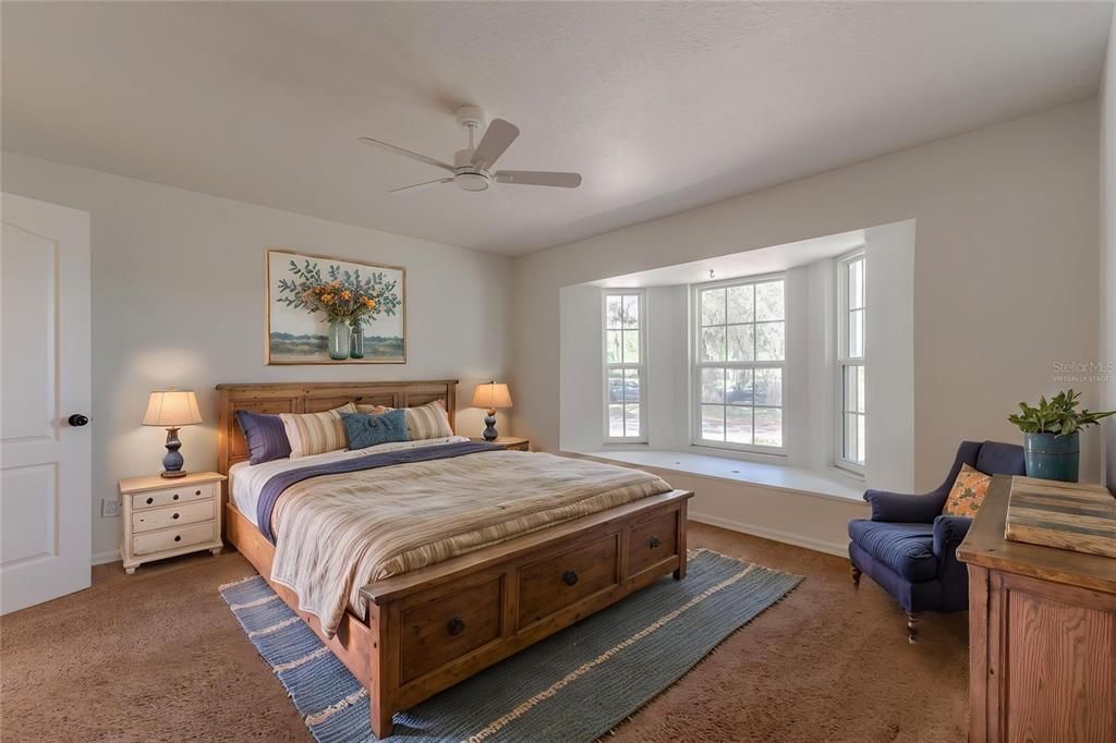 For Sale: $575,000 (3 beds, 2 baths, 1488 Square Feet)
