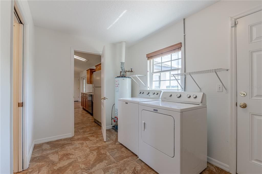 For Sale: $575,000 (3 beds, 2 baths, 1488 Square Feet)