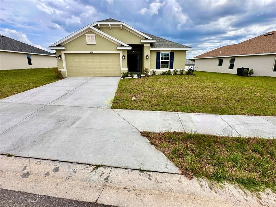 For Sale: $283,150 (4 beds, 2 baths, 1635 Square Feet)