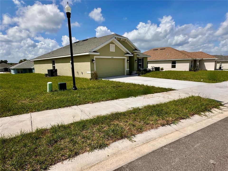 For Sale: $283,150 (4 beds, 2 baths, 1635 Square Feet)