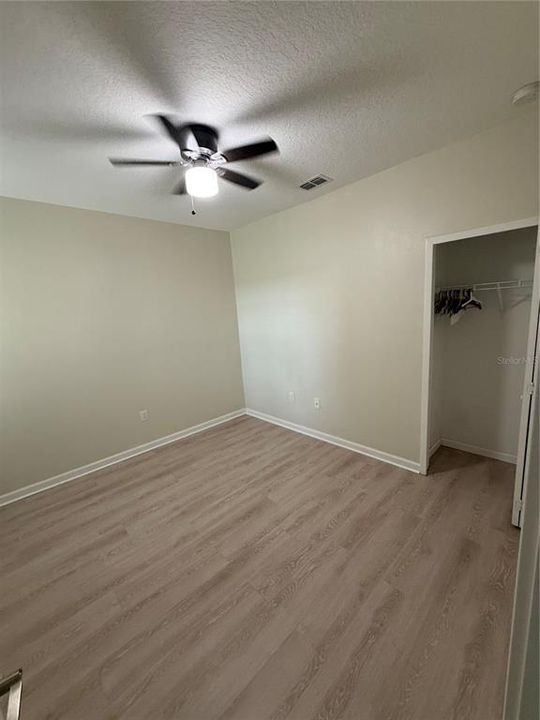 Activo con contrato: $309,900 (3 camas, 2 baños, 1284 Pies cuadrados)